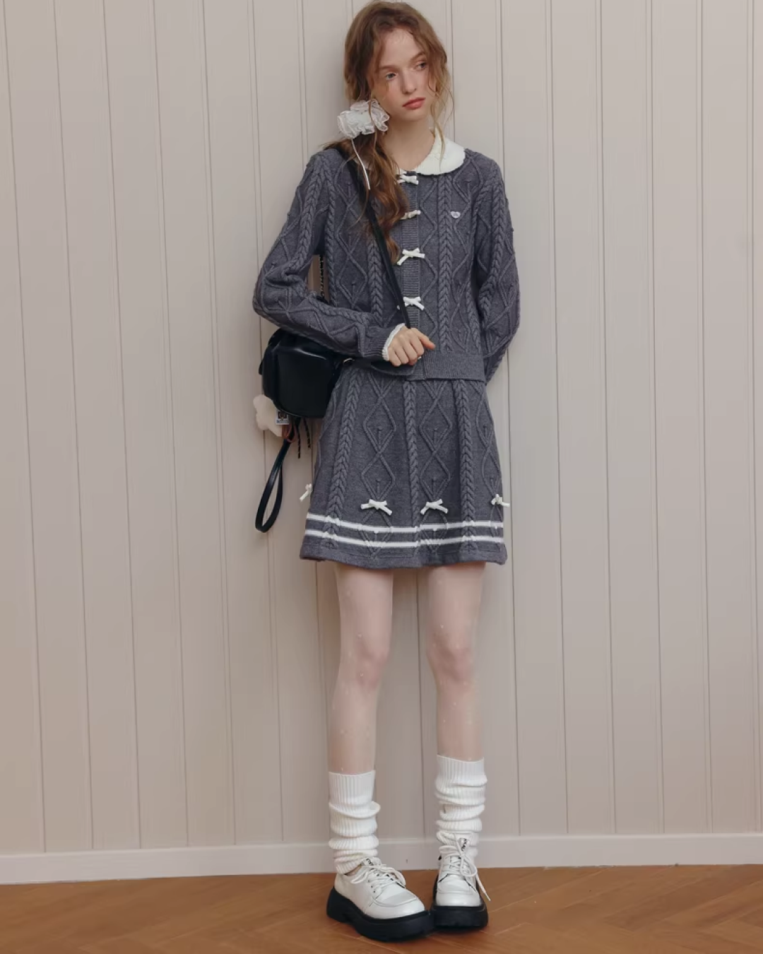 Gray Ribbon Knit Matching cloth IS0001