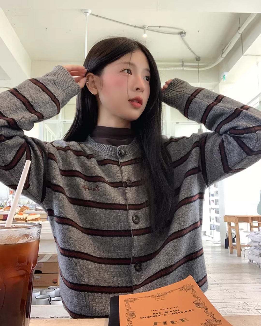 Lateral-striped Knit Cardigan  WH0005